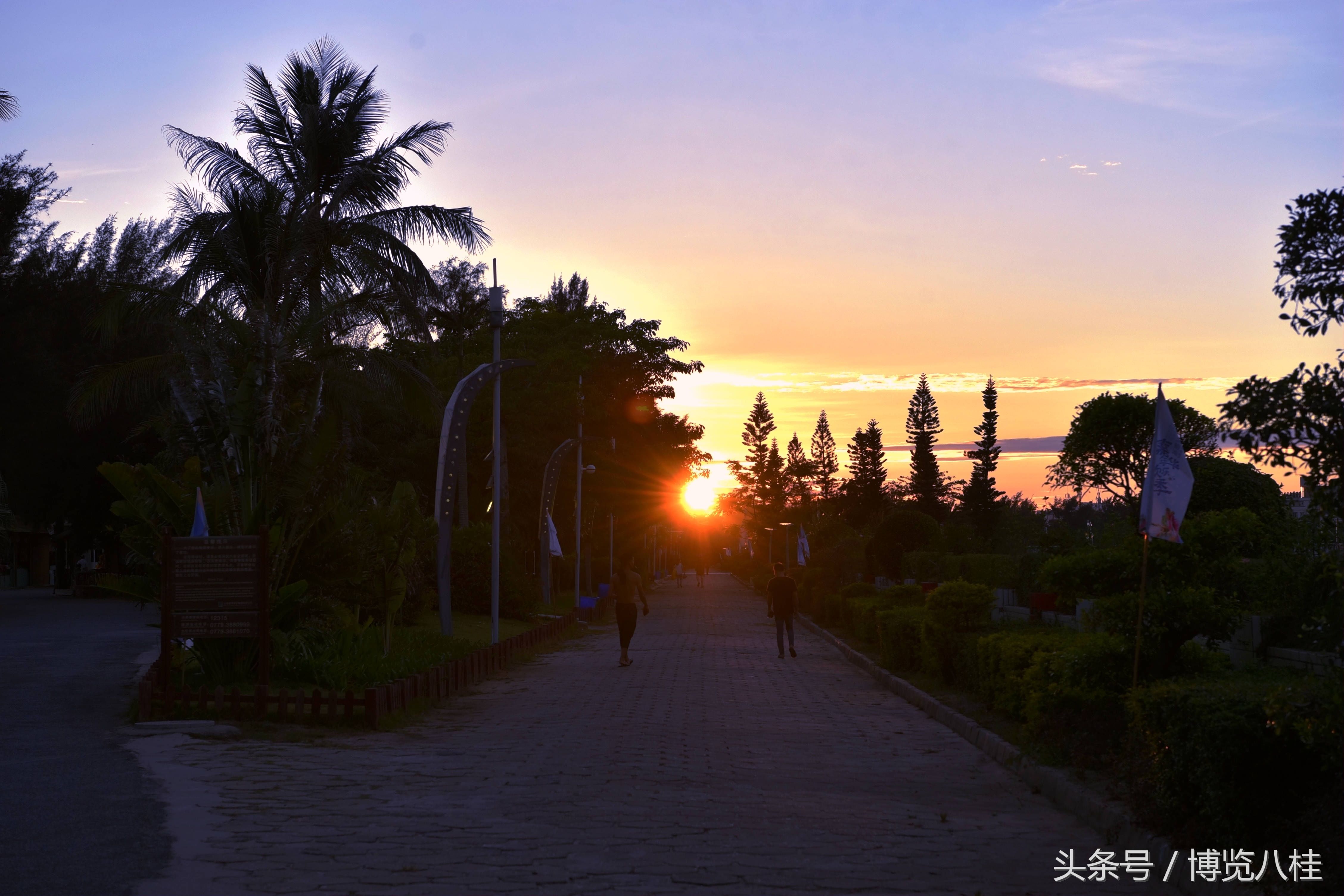 广西北海银滩晚霞满天夕阳美