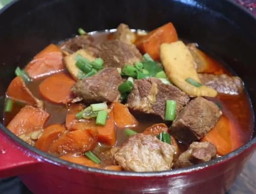 牛尾谱|胡萝卜食谱炖猪肩肉/番茄任务拉鲁城堡海小食图片