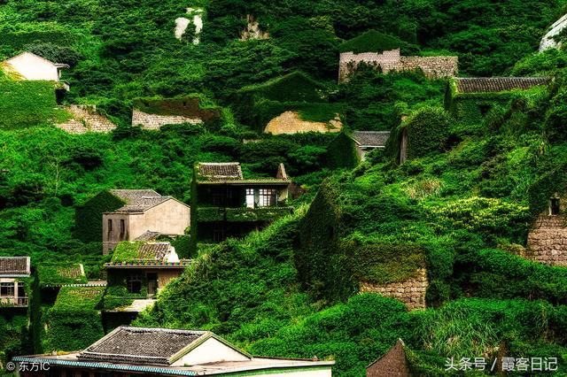 村民全搬走，他一人独守，中国最有钱的村庄成鬼村，却惊艳全球