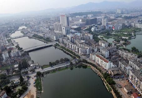 安徽最委屈的县级市，12年的地级市说撤就撤，现有可能变成一个区