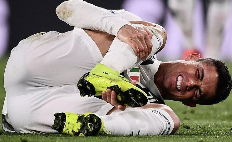 C罗8脚射门0进球!落后梅西4球,意甲2妖星已追