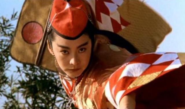 《笑傲江湖》的背后,李连杰顶替许冠杰,叶倩文