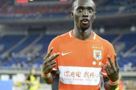 中超2大弃将齐爆发!包揽土超射手榜前2,鲁能旧