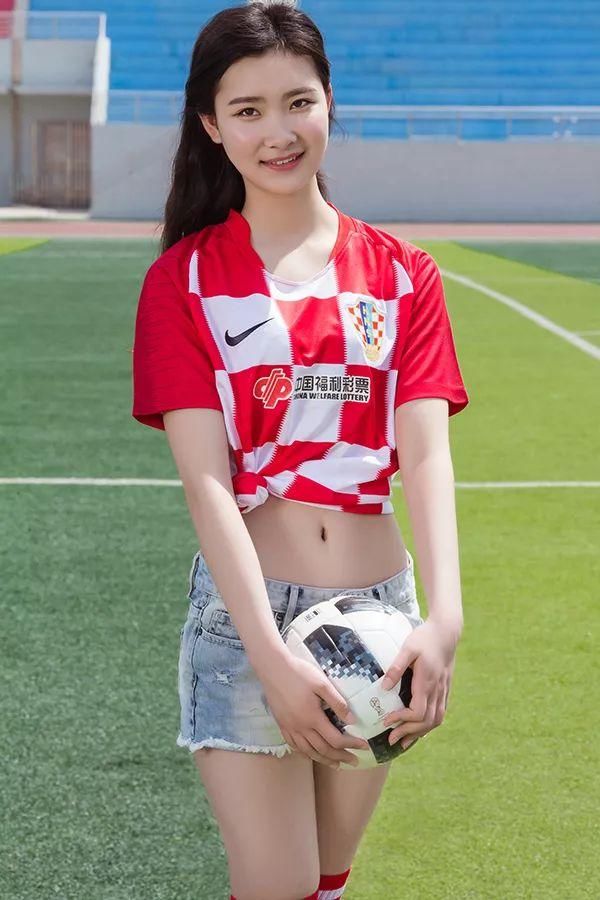 中国福利彩票 2018世界杯烟台校园足球宝贝风