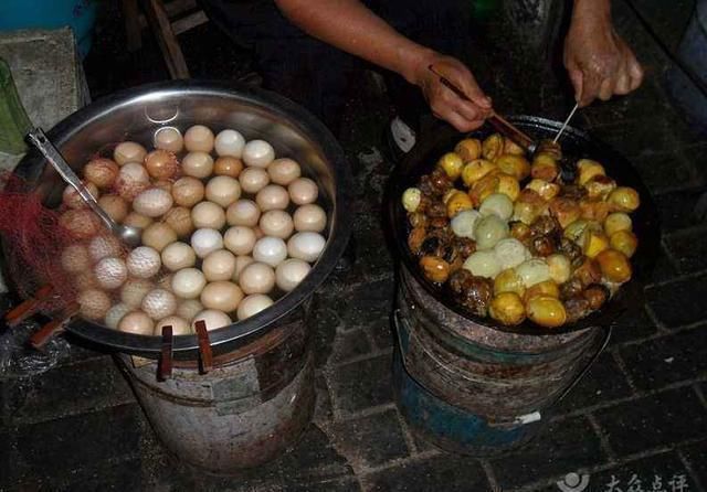 在南京才能吃到的三样小吃,最后一种谁敢吃