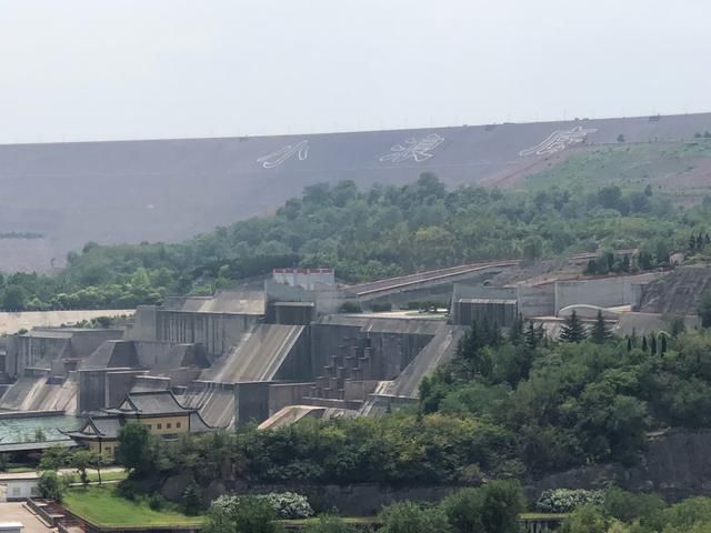 跟着专家看门道一一黄河小浪底水利枢纽工程的进排水