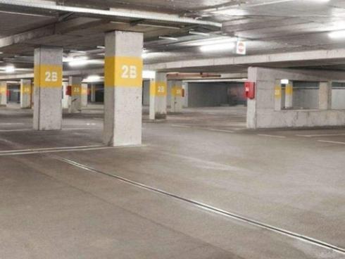 地下停车场的4个车位,哪怕空着老司机也不会停