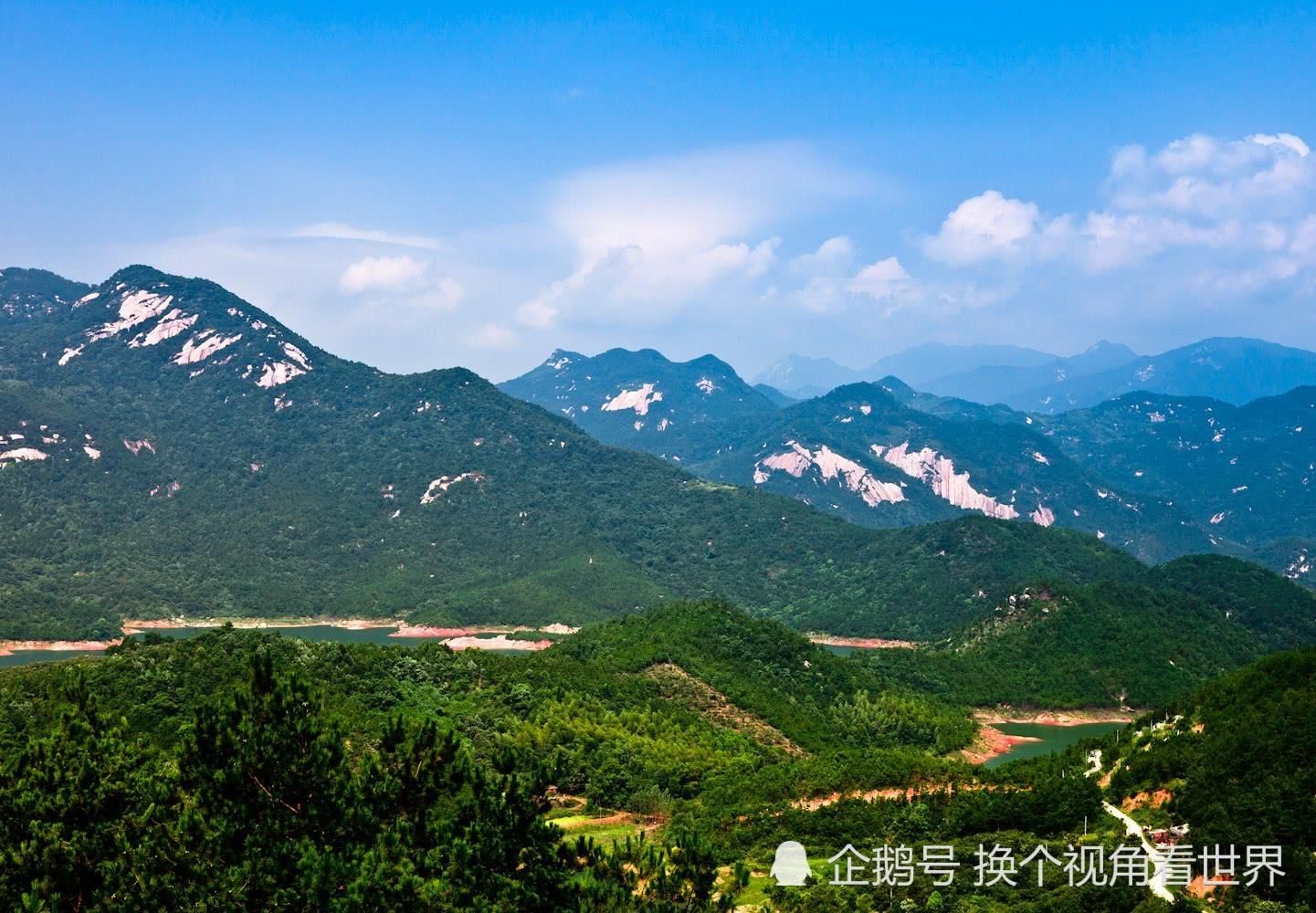 湖北第二人口大市，人口810万，当地一所中学曾火遍全国