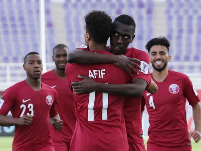 24小时之内亚洲杯捧红两位阿里 敢叫这名字的