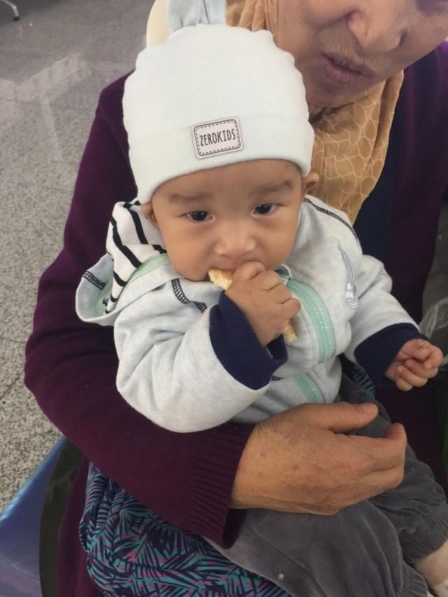 一家人甜蜜的三亚亲子游