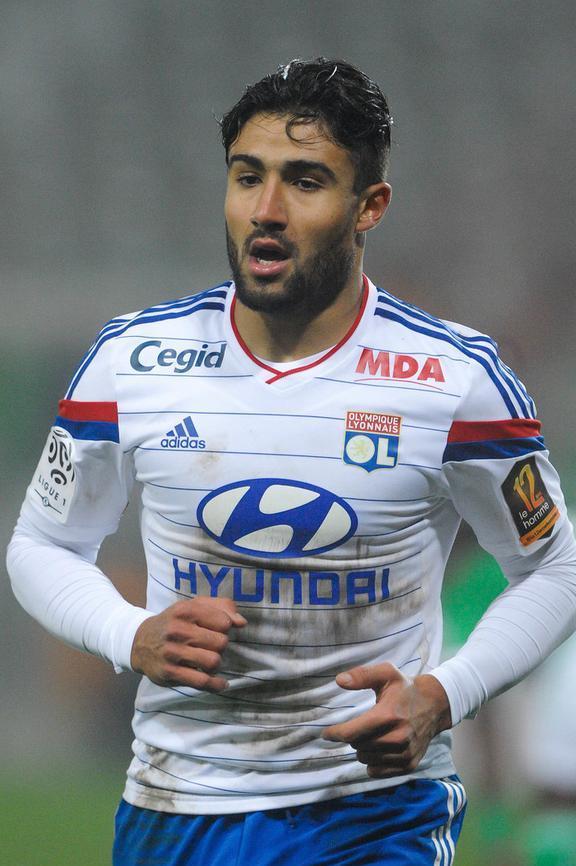 切尔西冬窗转会瞄准伊瓜因和里昂前腰费基尔