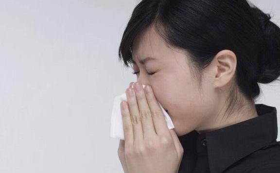 早上起床嘴里发苦发干,需要警惕!这是得病的前