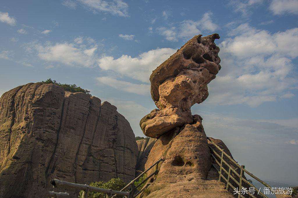 龟峰景区(5) 蟾蜍望天石 江西十大5a景区,撑起江西旅游整片江山,赶紧