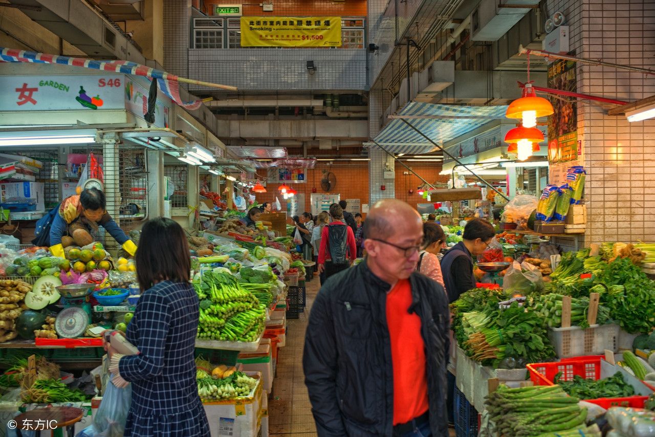 月薪一万人民币，可以在香港过上什么样的生活呢?