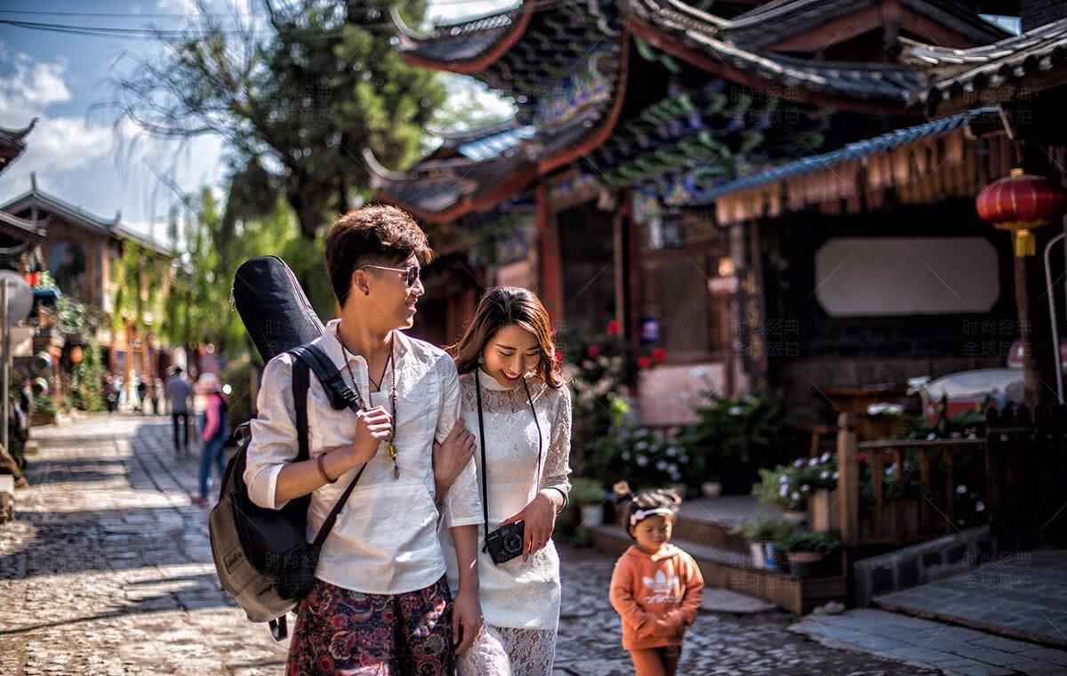 世界上最适合情侣旅拍的三个小镇，清明假期千万别错过！