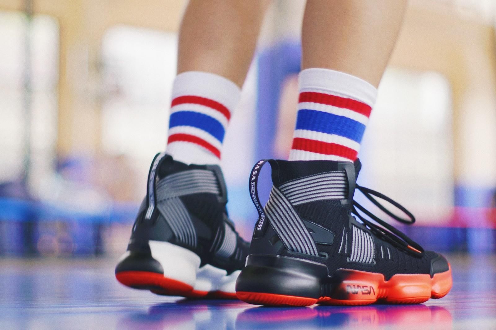 球鞋90秒第五十期--安踏 SEEED 御空篮球鞋