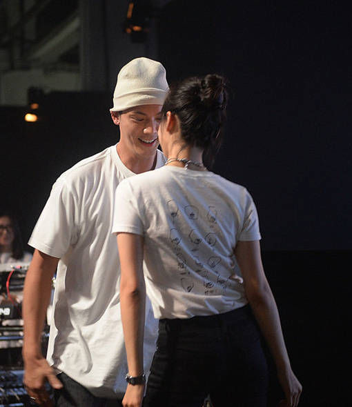 陈伟霆与宋茜深夜微博公开恋情!用尽一生遇见