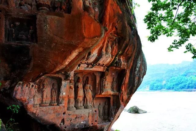 比都江堰还牛！成都南边这个小城，美景美食冷门到极致，1.5h到！