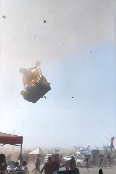 直击河南商丘万亩梨园龙卷风现场:气垫床被刮