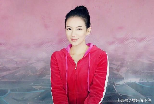 杨幂诈捐门风波后获最受欢迎女演员奖,网友: