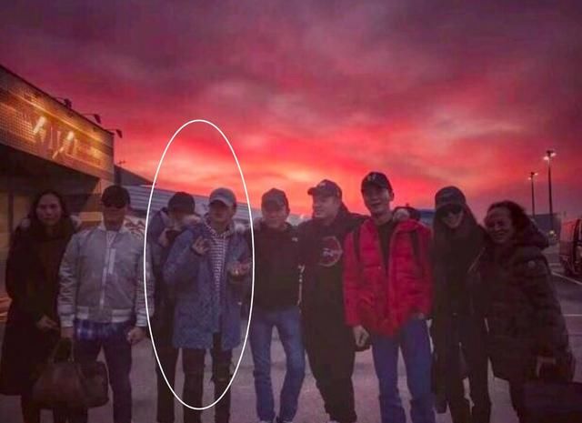 关晓彤出国不是录跑男?知情人澄清录制名单没她,只是陪鹿晗去玩