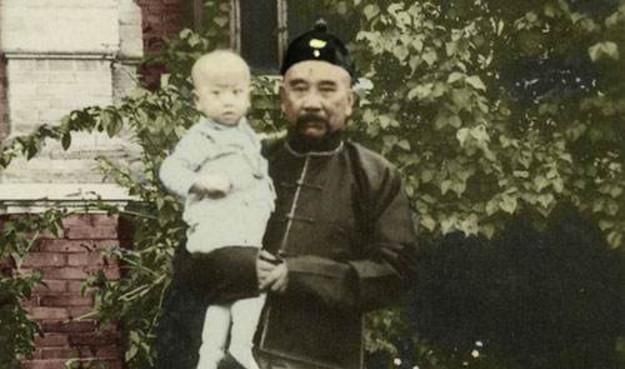 男人喜新厌旧吗？这个军阀把原配当母亲供着，又娶了十房小妾