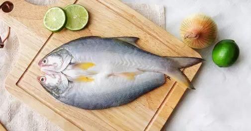 香煎大马友鱼裹蛋清还是蛋黄口感佳?