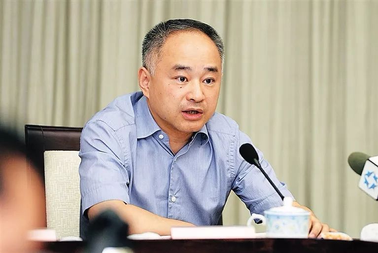 70后省会市长上任一周面临大考验