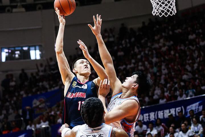 上海男篮中于更换外援了