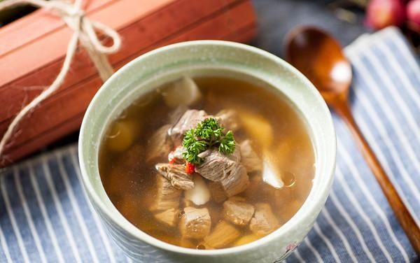 冬季养生煲什么汤能强身健体?这个冬季不可错过的养生食谱!_【今日爆点】