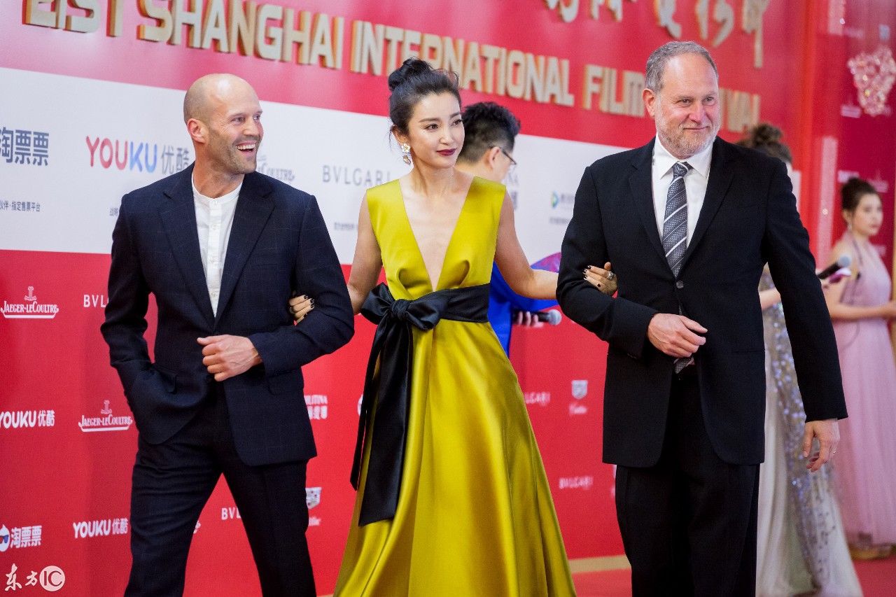 群星闪耀!第21届上海国际电影节开幕开幕,大碗