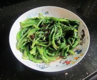 豆豉鲮鱼炒油麦菜