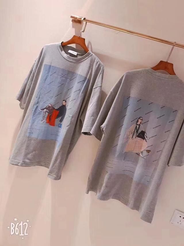 巴黎世家摩登系列男女情侣短袖T恤