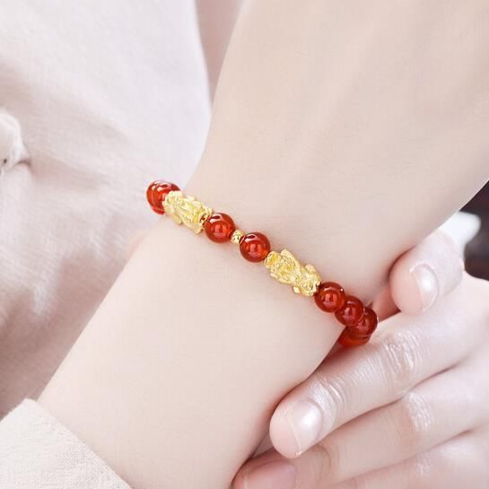 新年福来到,佩戴黄金转运珠手链能带来无限的