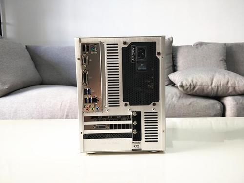 大学生不一定要买游戏本,组装超强性能的迷你