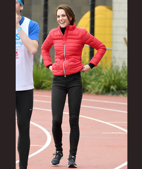 凯特王妃穿运动装也很迷人,纤细的大长腿证明