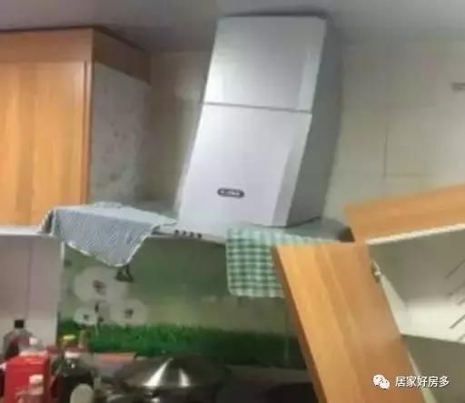 万科城业主家的棚,总往下掉……