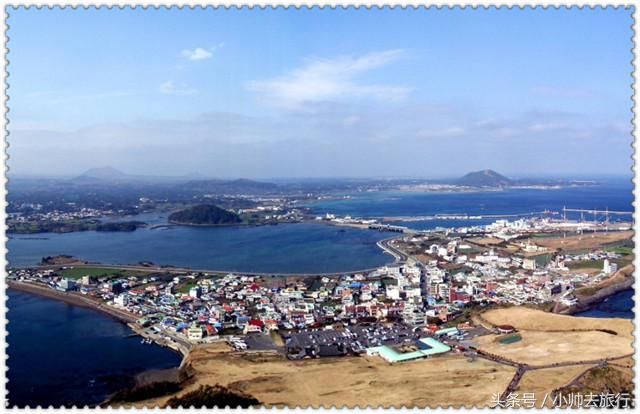 气愤！继泰国弄了个中文告示后，如今韩国景点也竖了个纯中文提醒