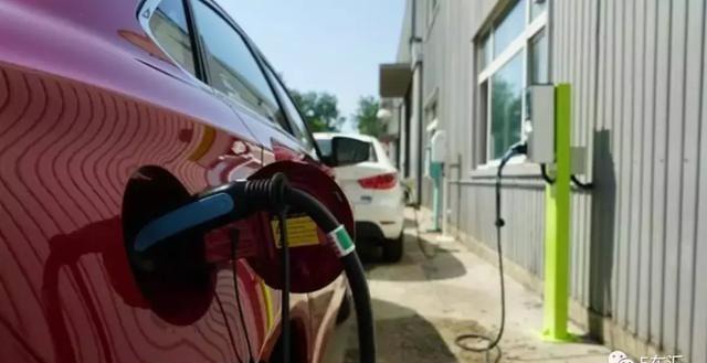 补贴退坡,新能源汽车市场进入淘汰赛!车企该如