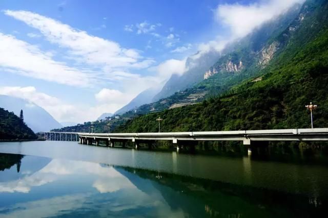 湖北这13处绝景，据说你有钱都不敢去！