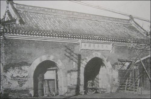 苦寻北京护国寺，谁能想到是这番现状，700年古刹令人叹息