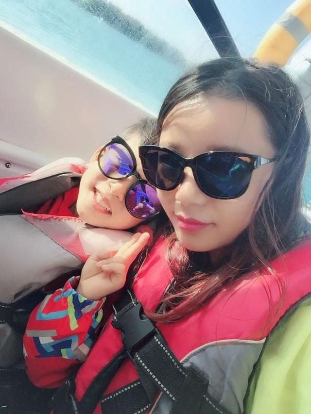 一家人甜蜜的三亚亲子游