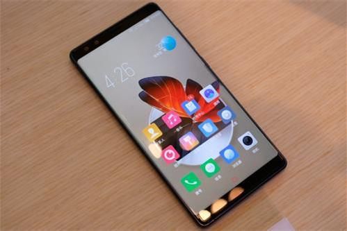 处处是惊喜!努比亚Z18曝光:后置三摄+骁龙845