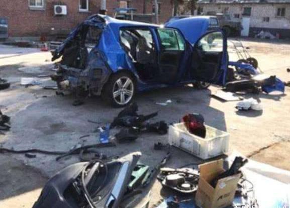 底水多深,高尔夫R20撞成这样,修好后和新车没