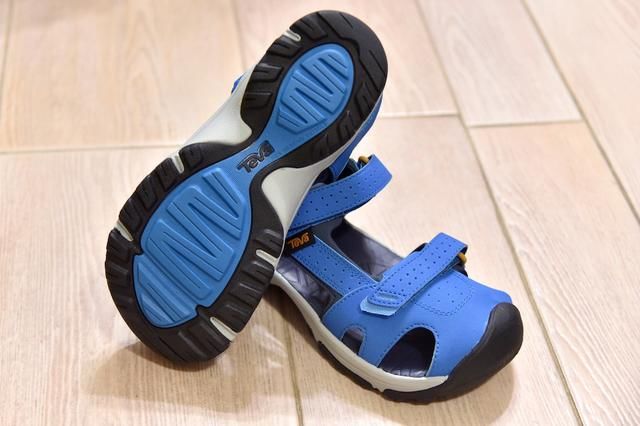TEVA全新水陆两用户外运动凉鞋结集轻便、防