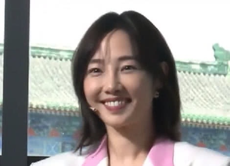 白百何出席麦家新书发布会,麦家老师犯直男癌