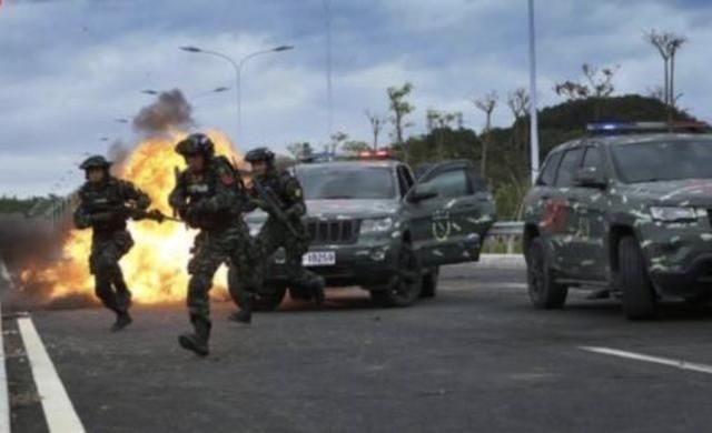 陆军有《战狼》,海军有《红海行动》,武警部队