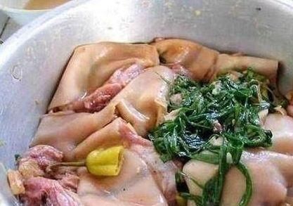 烤乳鸽是这样做成的，老鼠变华丽乳鸽全过程，看完就吐了