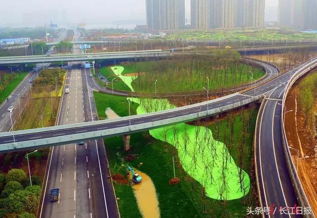 城建 黄家湖大道改造后将形成双向 8 车道，附近居民“都盼着呢”