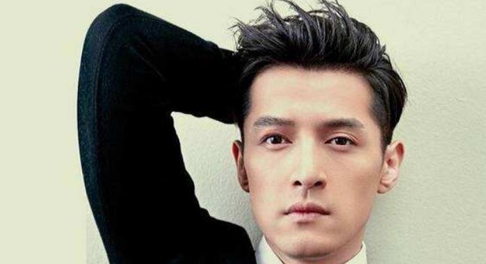 胡歌:我185,朱亚文:我180,当两人同框,身高确定差5cm? 老虎机游戏大厅